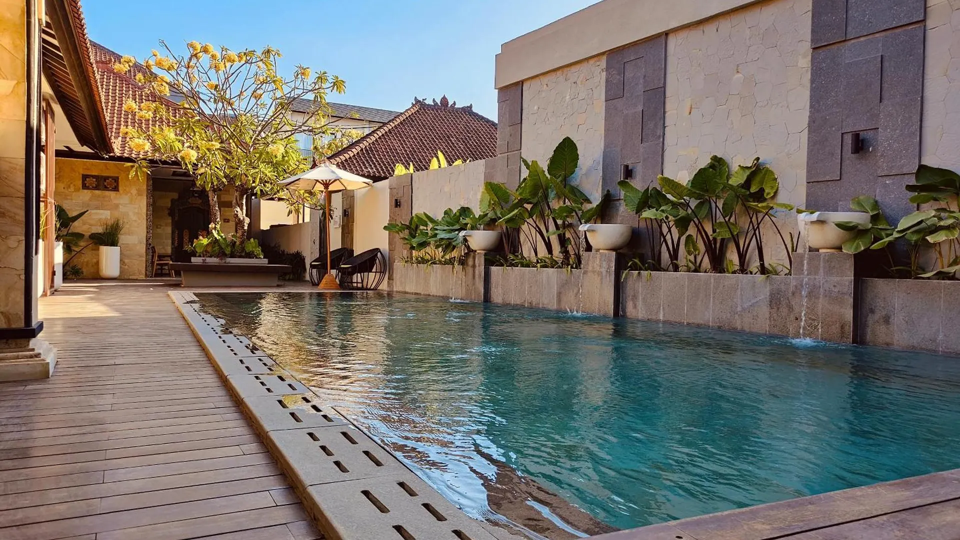 Rabasta Enjoy Kuta Hotel Kuta